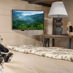 Black Bear Hideaway