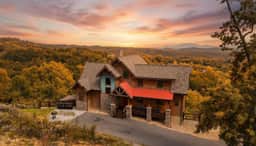 Soaky Mountain Lodge