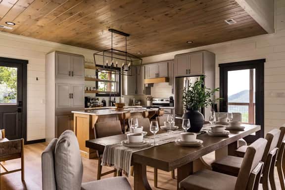 Vista Heights Lodge