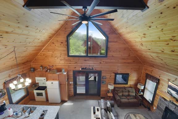 Rye's & Shine Cabin