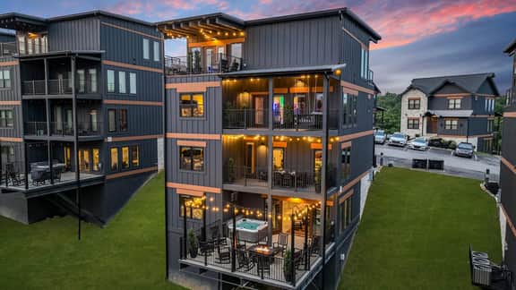 Black Bear Hideaway