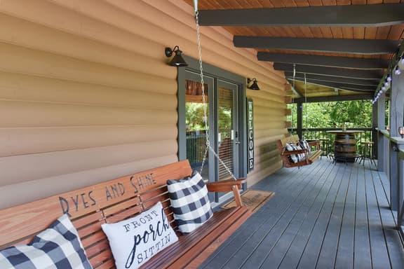 Rye's & Shine Cabin